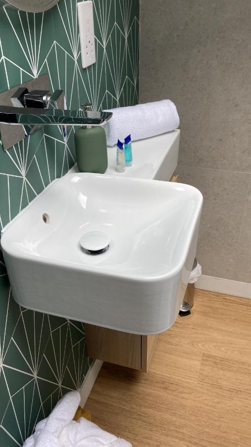 Central Ensuite Guest Unit With Ac And Free On-Street Parking Brighton Exteriör bild